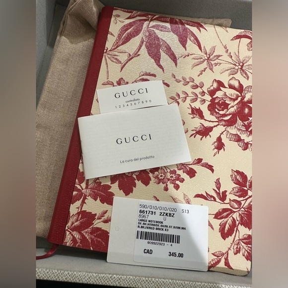 Gucci Notebook - Picture 12 of 14